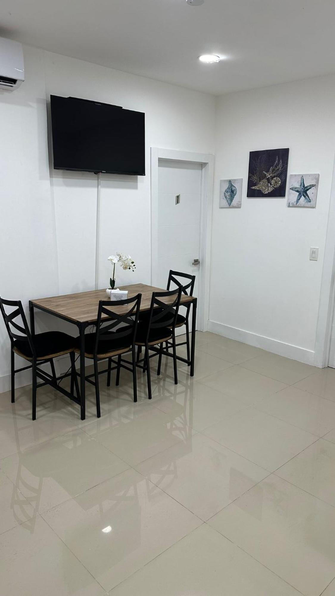 104 Mixed Shared Rooms Central, Friendly, Affordable Miami Exterior foto